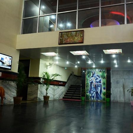 Hotel Krishna International Vrindāvan Exteriér fotografie