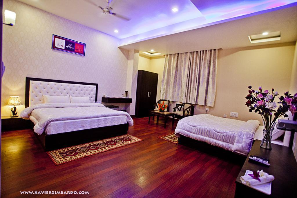 Hotel Krishna International Vrindāvan Pokoj fotografie