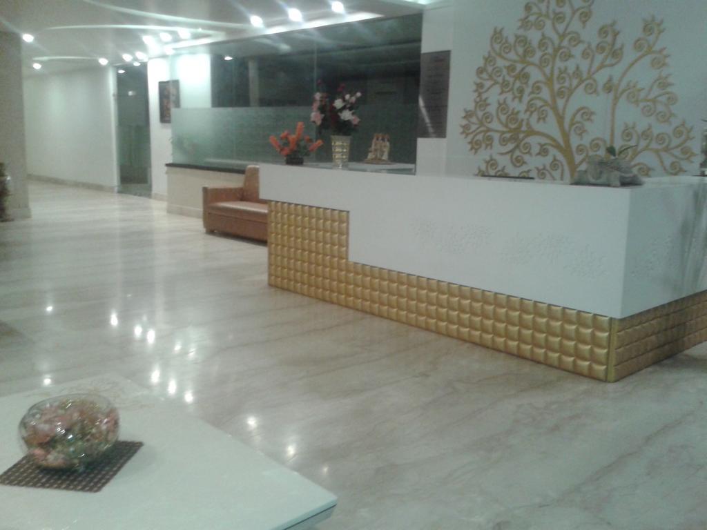 Hotel Krishna International Vrindāvan Exteriér fotografie