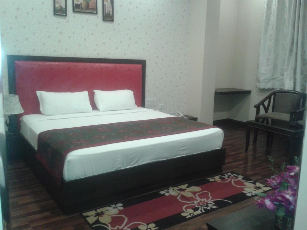 Hotel Krishna International Vrindāvan Exteriér fotografie