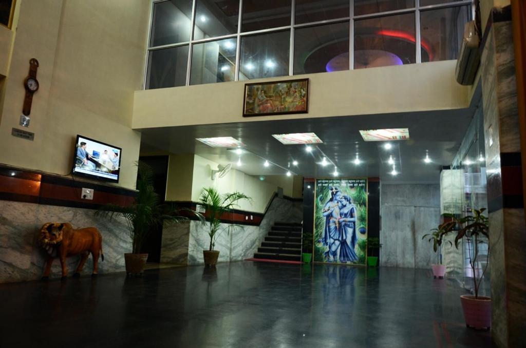 Hotel Krishna International Vrindāvan Exteriér fotografie
